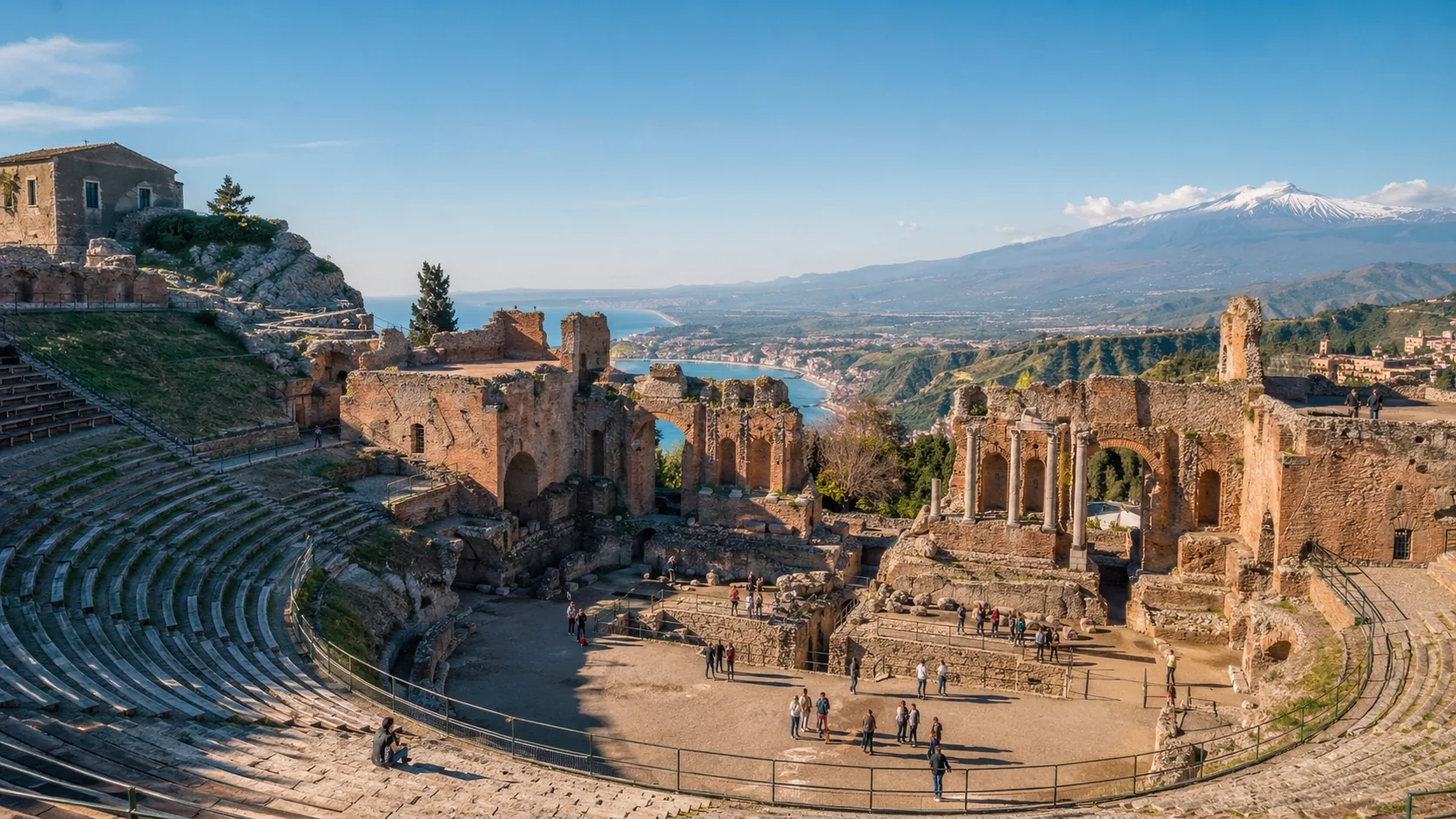 Antikes Theater Catania mit Ätna-Hintergrund